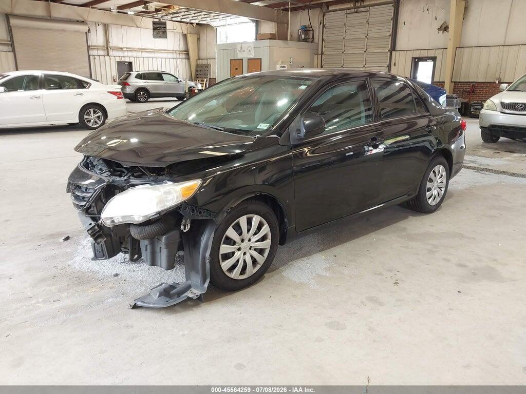 2T1BU4EE3DC081810 2013 TOYOTA COROLLA photo no. 2
