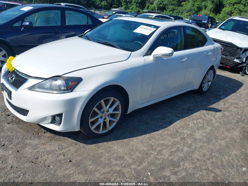 JTHCF5C28B5049442 2011 LEXUS IS 250 photo no. 2