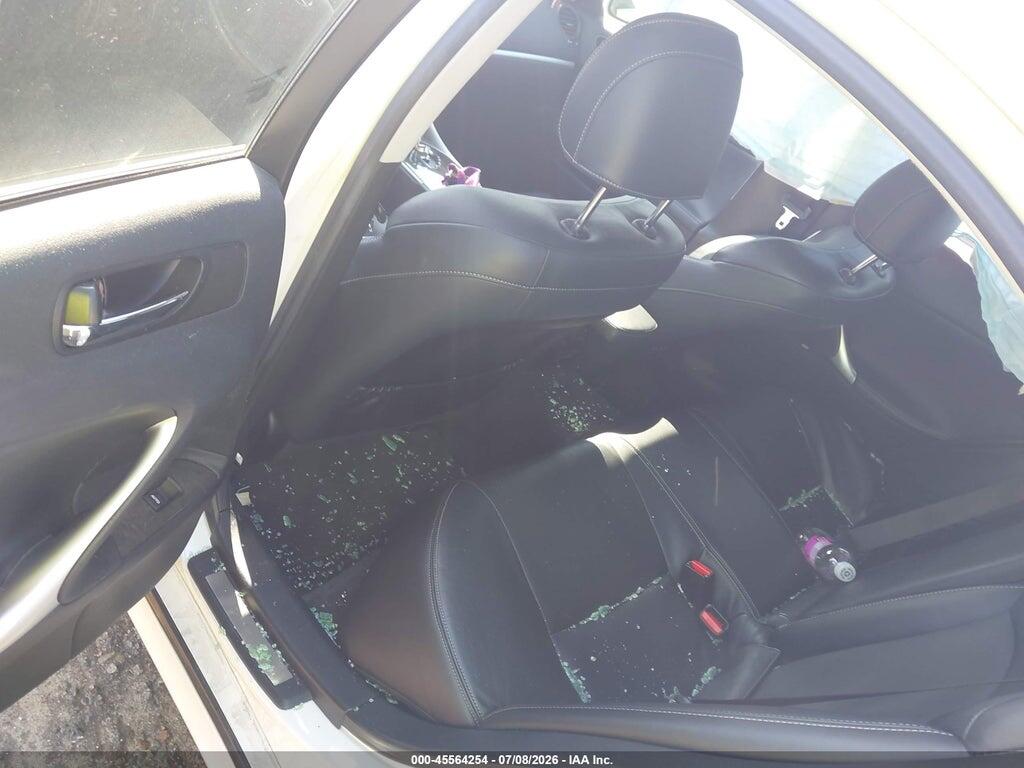 JTHCF5C28B5049442 2011 LEXUS IS 250 photo no. 8
