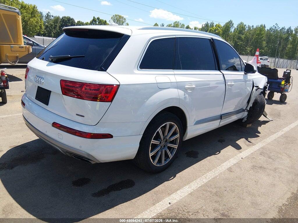 WA1AHAF76JD041227 2018 AUDI Q7 photo no. 4