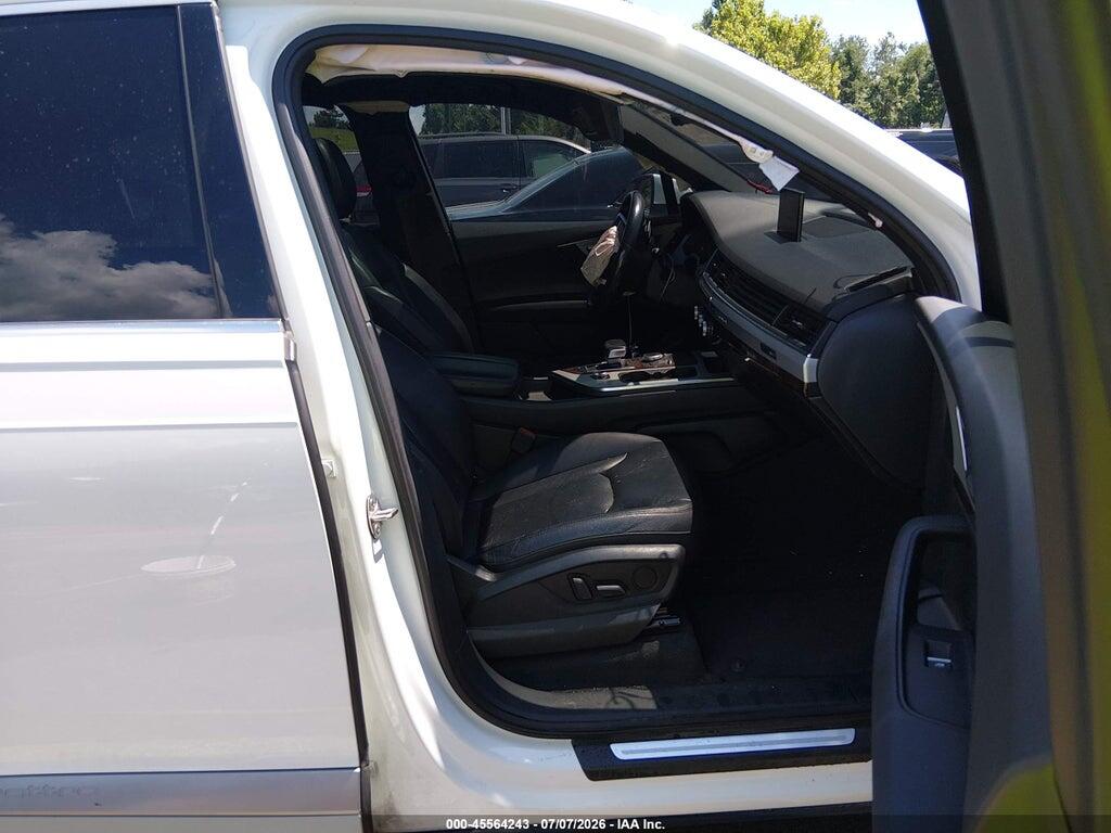 WA1AHAF76JD041227 2018 AUDI Q7 photo no. 5