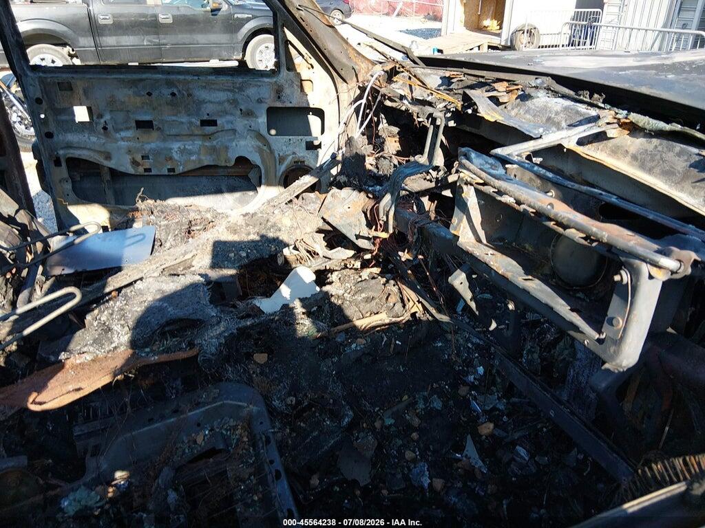 2GTEK13T851168735 2005 GMC SIERRA 1500 photo no. 5