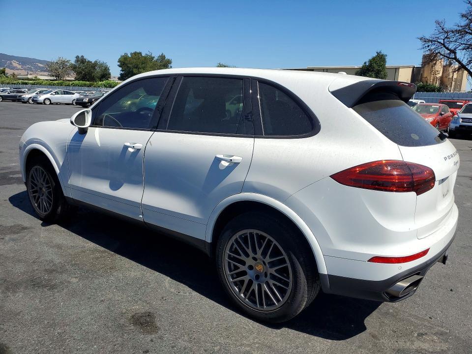 2018 PORSCHE CAYENNE — Фото 2 из 13