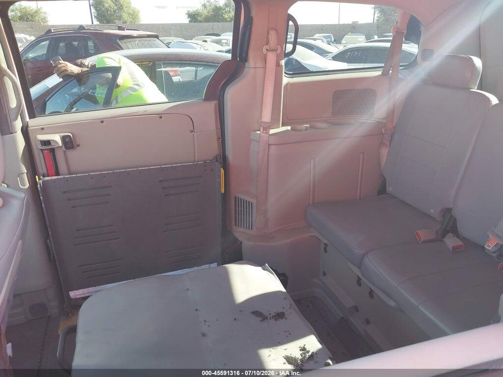 2C4RDGBG7HR784211 2017 DODGE GRAND CARAVAN photo no. 8