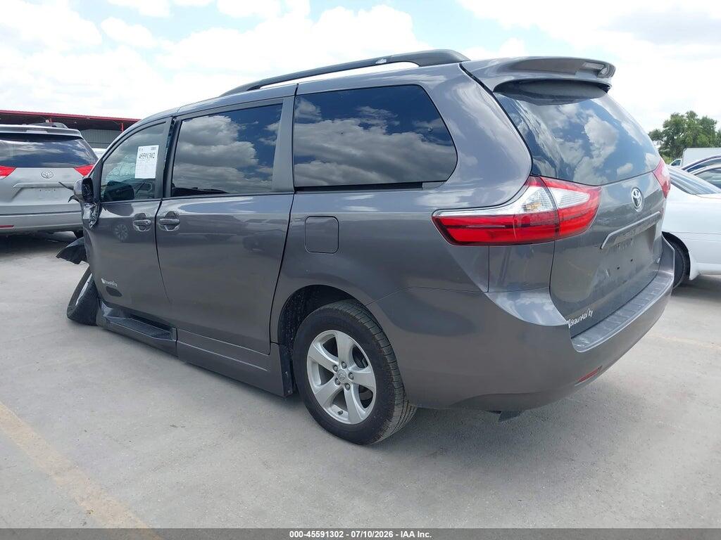 5TDKK3DC7FS568910 2015 TOYOTA SIENNA photo no. 3