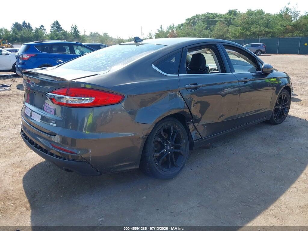 3FA6P0HD2KR163982 2019 FORD FUSION photo no. 4