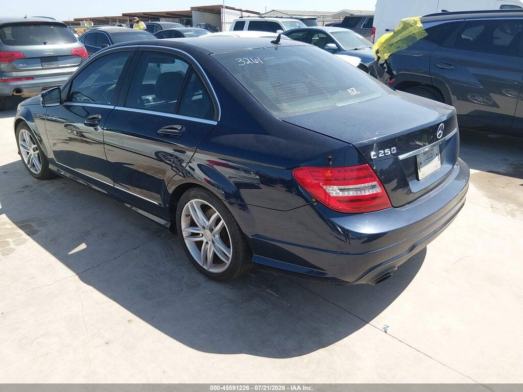 WDDGF4HB1DA863261 2013 MERCEDES-BENZ C 250 photo no. 3
