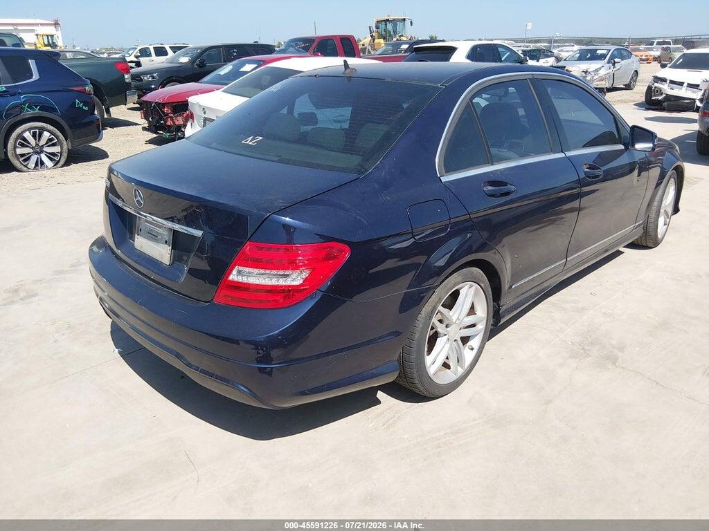 WDDGF4HB1DA863261 2013 MERCEDES-BENZ C 250 photo no. 4