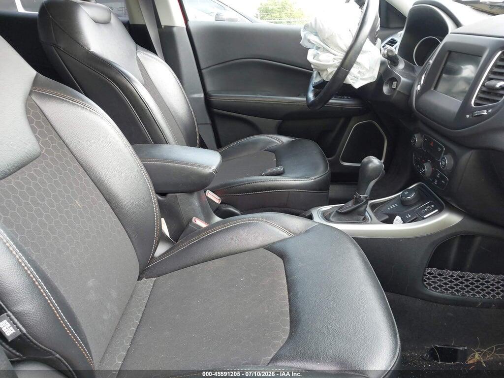 3C4NJDBB3MT502776 2021 JEEP COMPASS photo no. 5