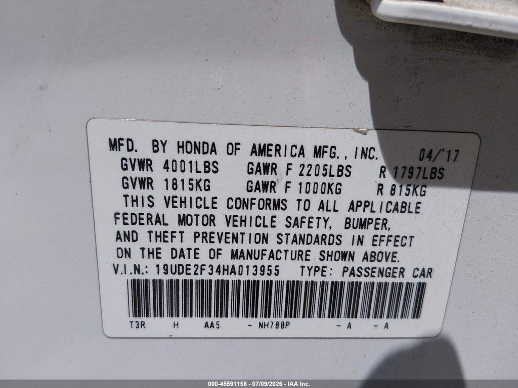 19UDE2F34HA013955 2017 ACURA ILX photo no. 9
