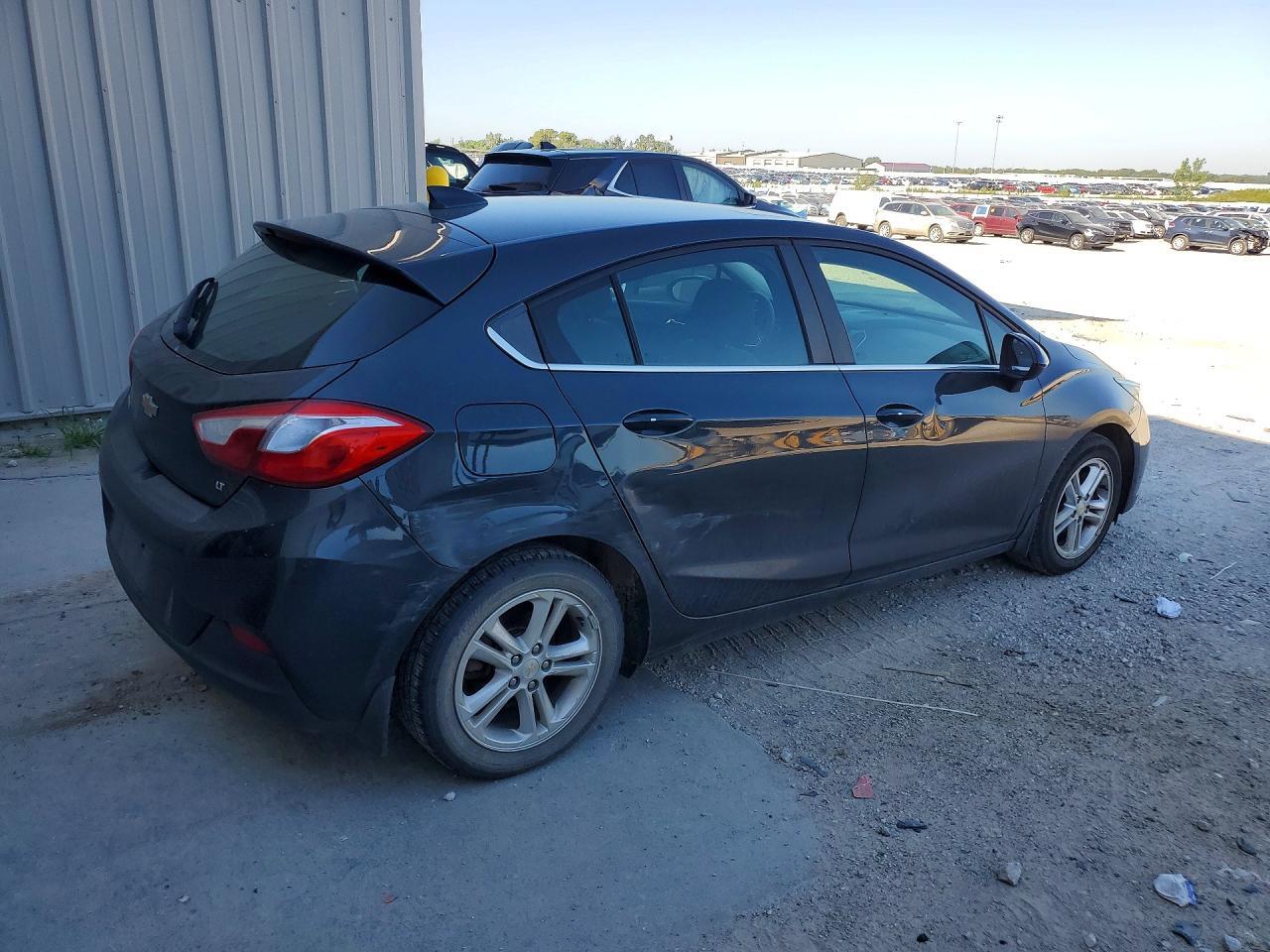 3G1BE6SM4JS514532 2018 CHEVROLET CRUZE photo no. 3