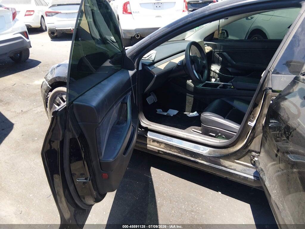 5YJ3E1EC9MF925388 2021 TESLA MODEL 3 photo no. 5