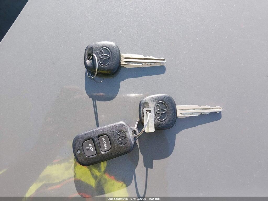 JTDFR320410034880 2001 TOYOTA MR2 SPYDER photo no. 11