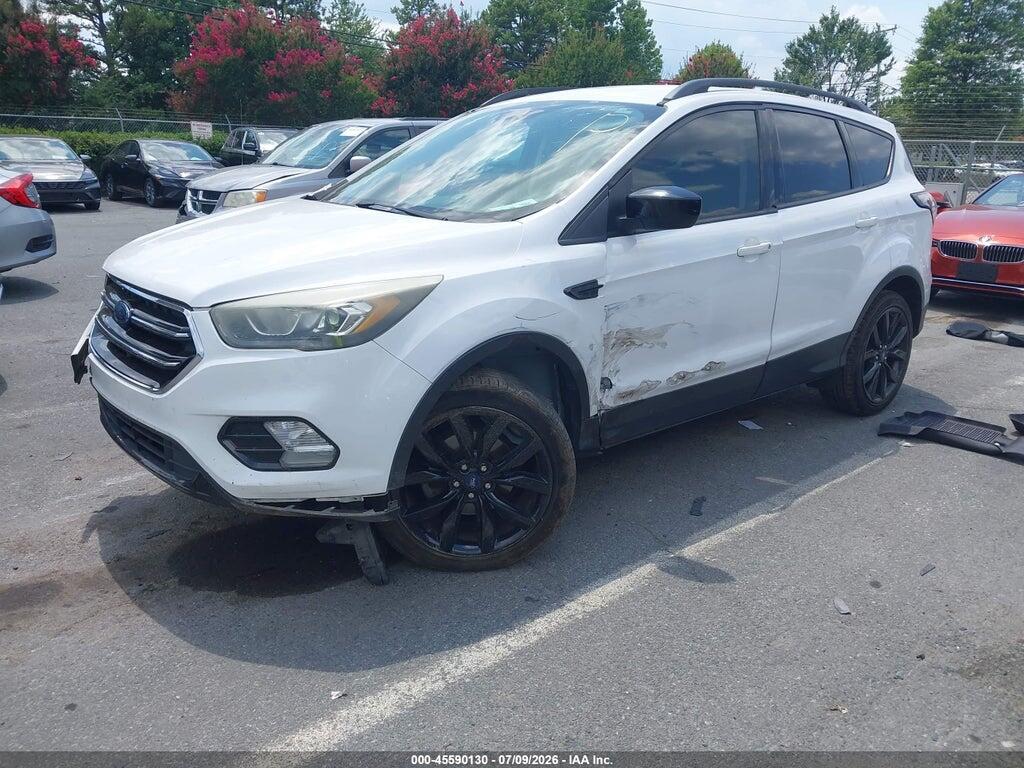 1FMCU0GD3JUC18448 2018 FORD ESCAPE photo no. 2