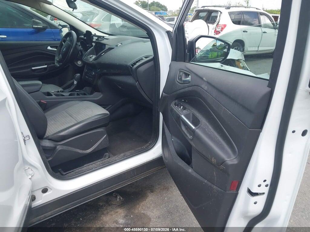 1FMCU0GD3JUC18448 2018 FORD ESCAPE photo no. 5