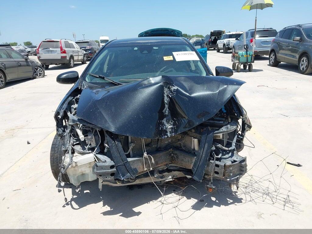 5YFBURHE9HP669502 2017 TOYOTA COROLLA photo no. 12