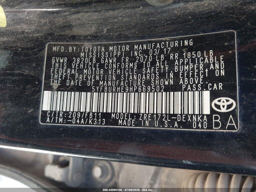 5YFBURHE9HP669502 2017 TOYOTA COROLLA photo no. 9