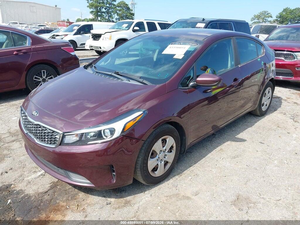 3KPFL4A71HE136998 2017 KIA FORTE photo no. 2