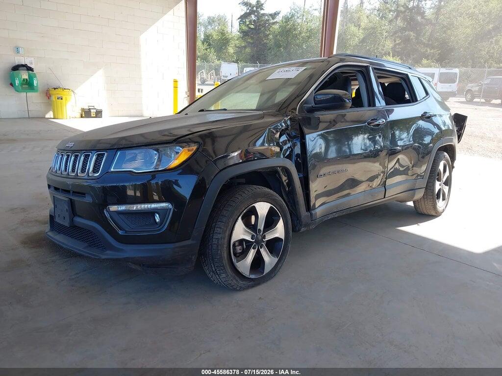3C4NJDBB8HT664392 2017 JEEP COMPASS photo no. 2