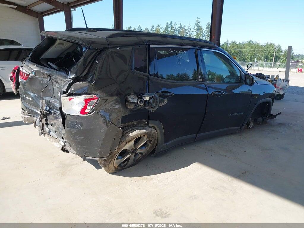 3C4NJDBB8HT664392 2017 JEEP COMPASS photo no. 4