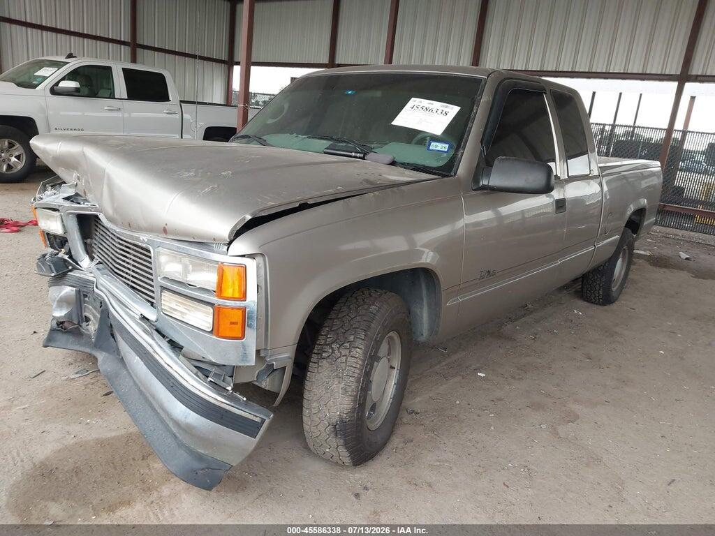 1GDEC19R6XR512030 1999 GMC SIERRA CLASSIC 1500 photo no. 2