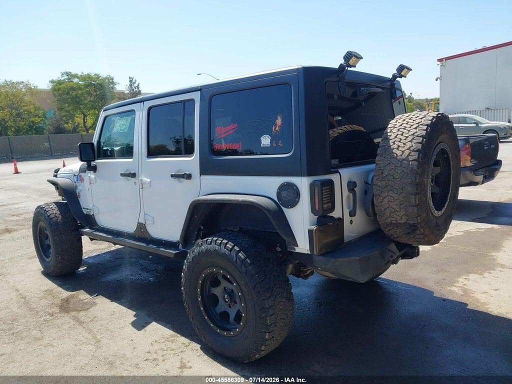 1C4BJWFG2GL230323 2016 JEEP WRANGLER UNLIMITED photo no. 3