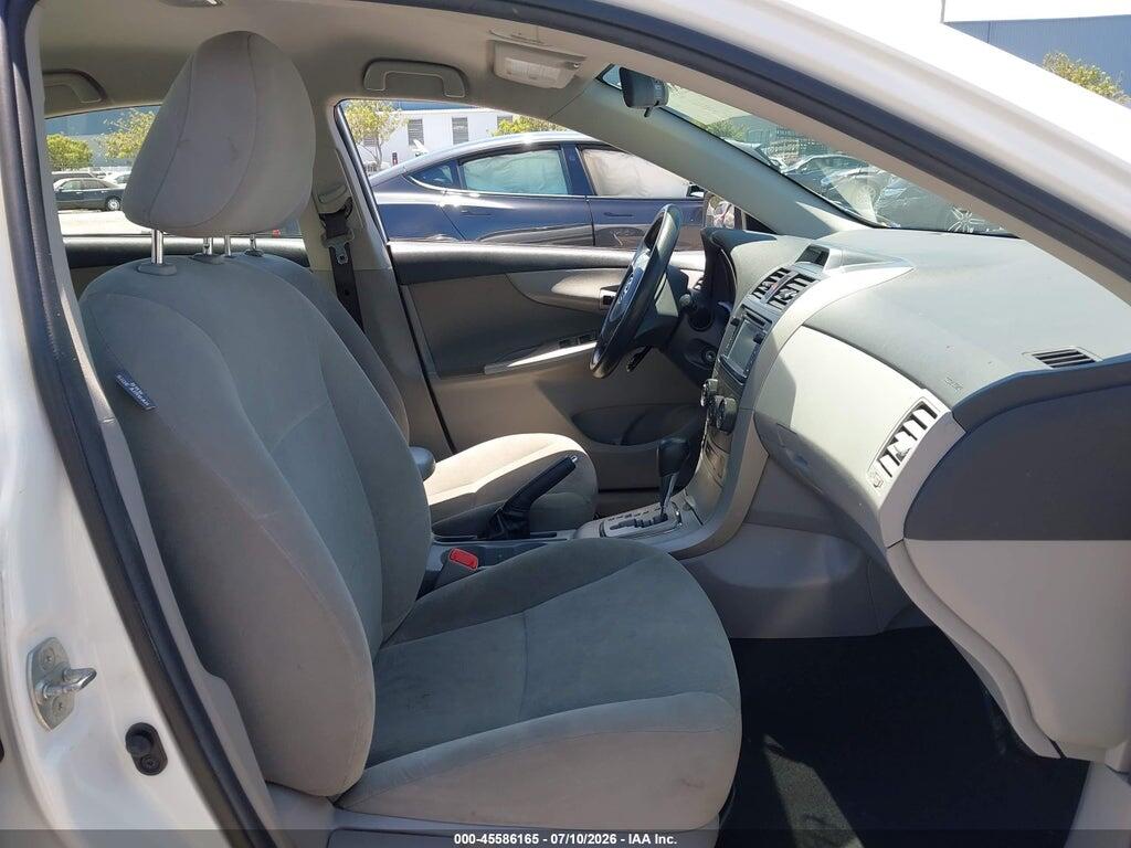 2T1BU4EE8DC008576 2013 TOYOTA COROLLA photo no. 5
