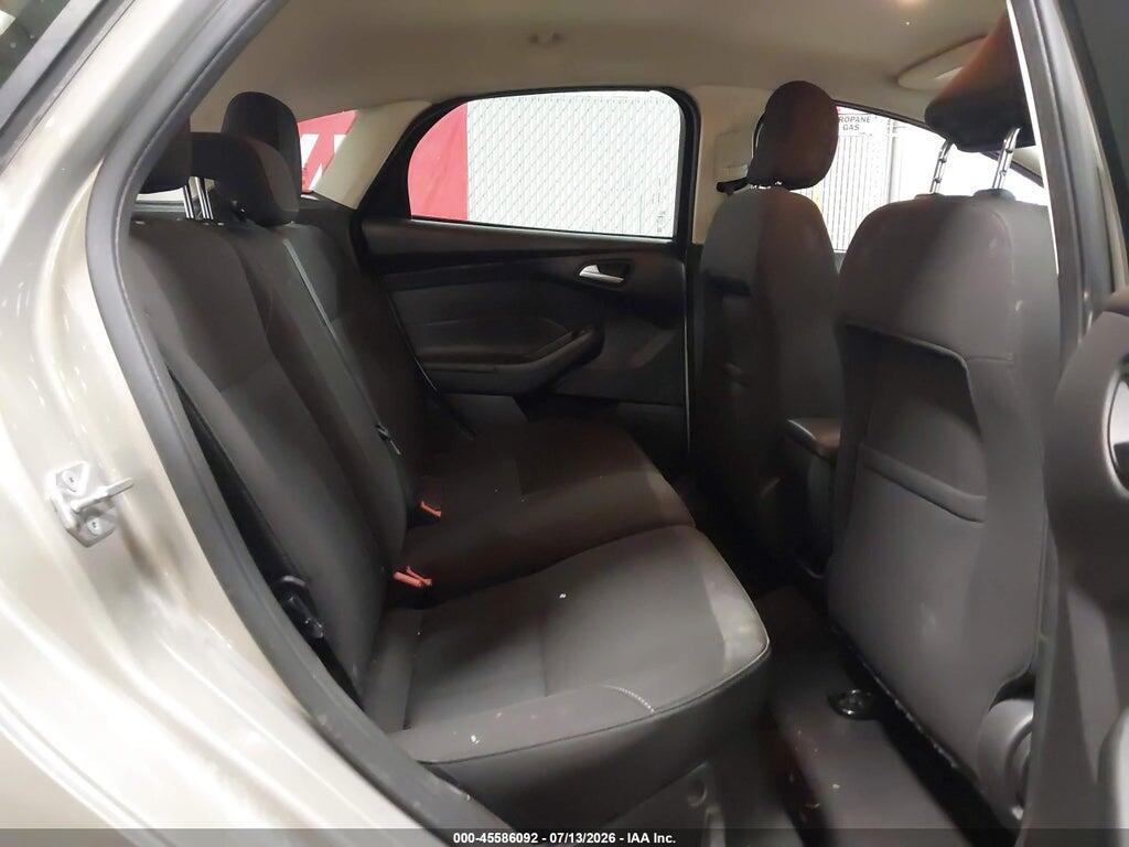 1FADP3K21FL211511 2015 FORD FOCUS photo no. 8