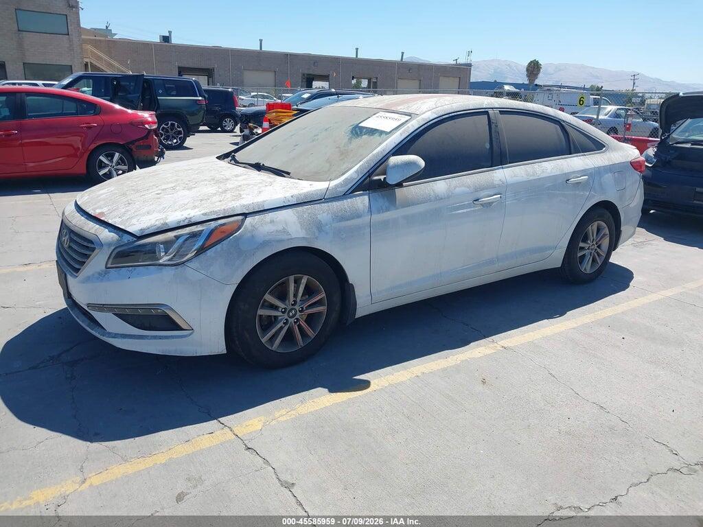 5NPE24AF2FH220939 2015 HYUNDAI SONATA photo no. 2