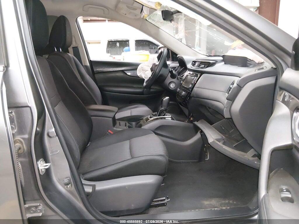 KNMAT2MT2JP555312 2018 NISSAN ROGUE photo no. 5