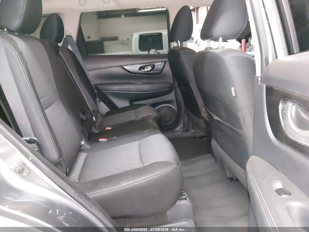 KNMAT2MT2JP555312 2018 NISSAN ROGUE photo no. 8
