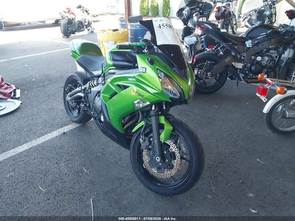JKAEXEE13CDA06143 2012 KAWASAKI EX650 photo no. 1