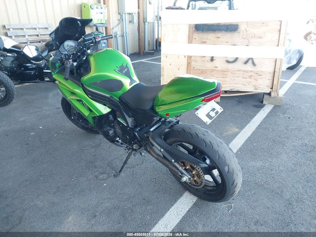 JKAEXEE13CDA06143 2012 KAWASAKI EX650 photo no. 3