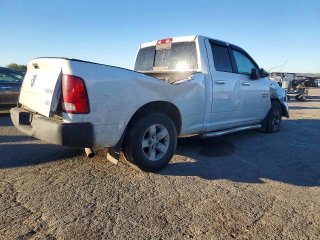 2017 RAM 1500 SLT — Фото 3 из 12