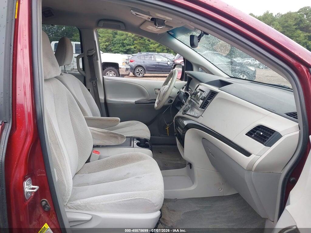 5TDKK3DC6ES423386 2014 TOYOTA SIENNA photo no. 5