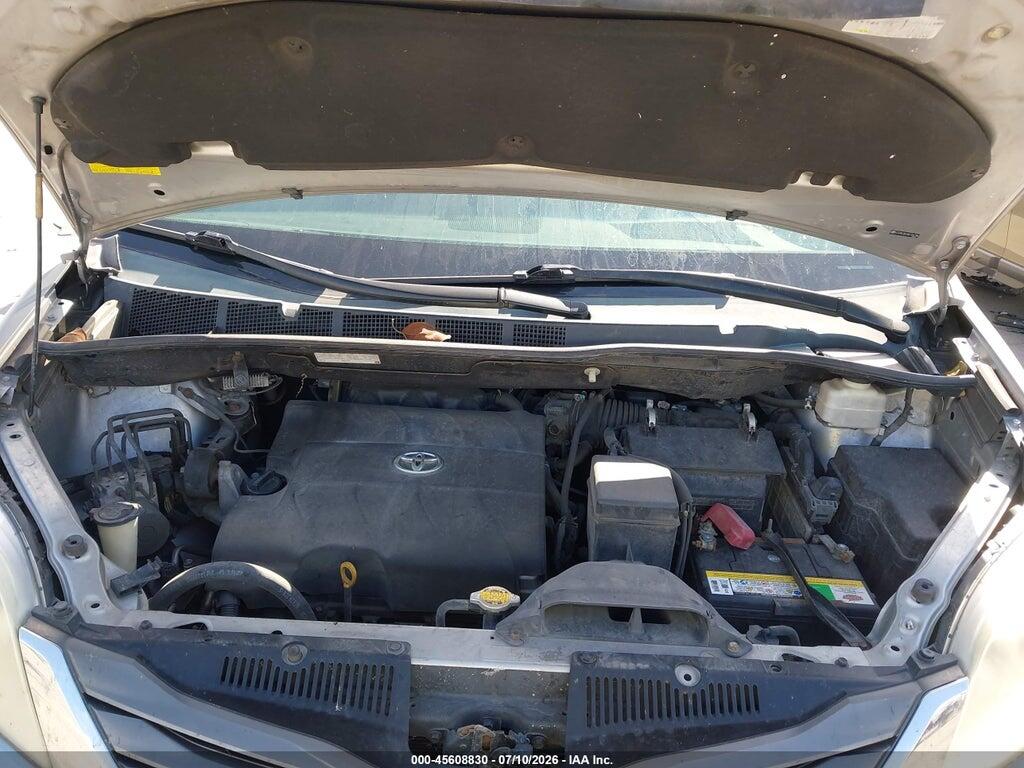 5TDYK3DC0BS104796 2011 TOYOTA SIENNA photo no. 10