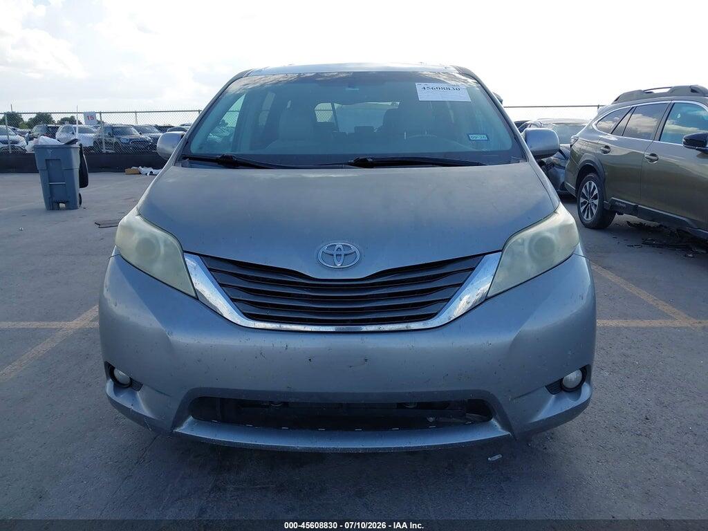 5TDYK3DC0BS104796 2011 TOYOTA SIENNA photo no. 12