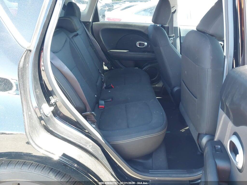 KNDJP3A58F7111875 2015 KIA SOUL photo no. 8
