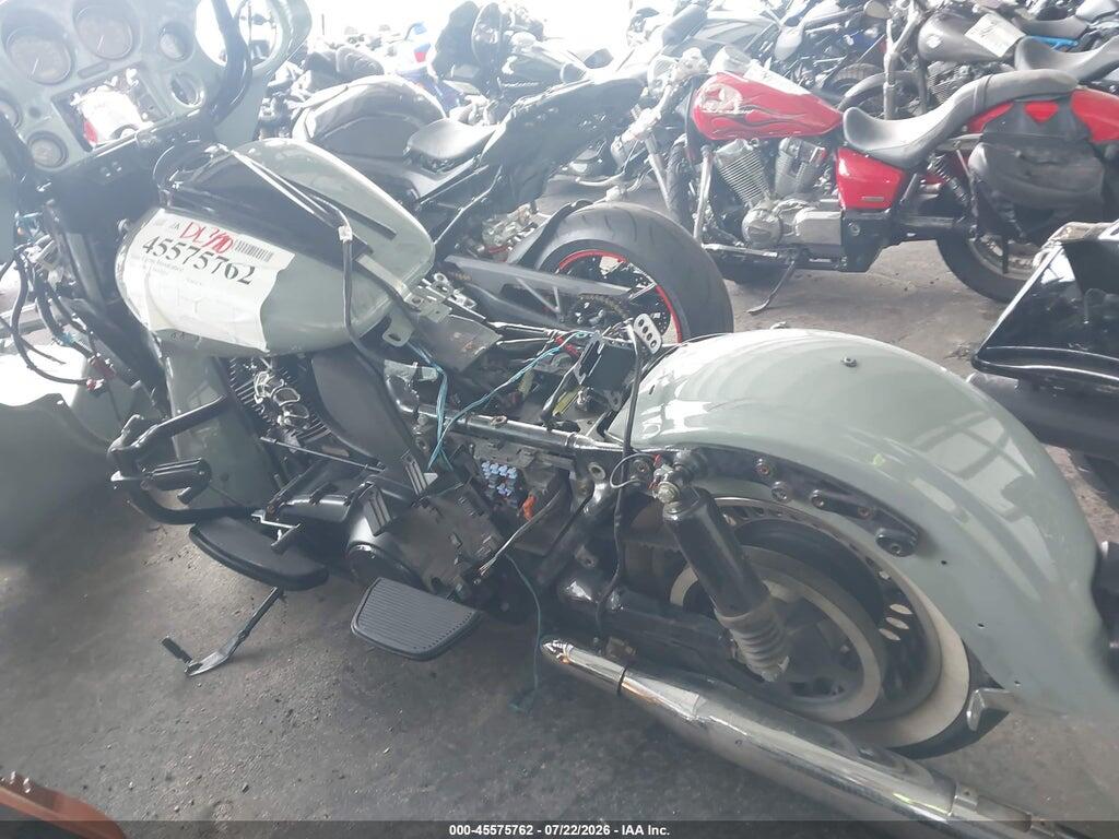 1HD1FCM12CB677310 2012 HARLEY-DAVIDSON FLHTCU photo no. 3