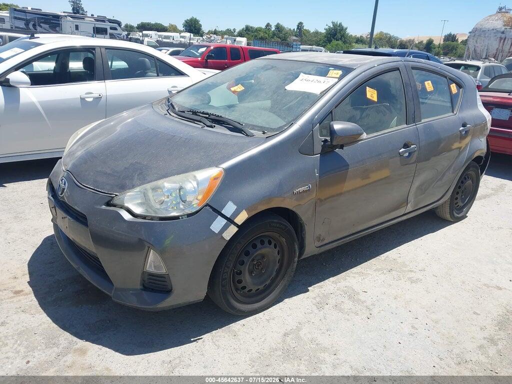 JTDKDTB30E1568014 2014 TOYOTA PRIUS C photo no. 2