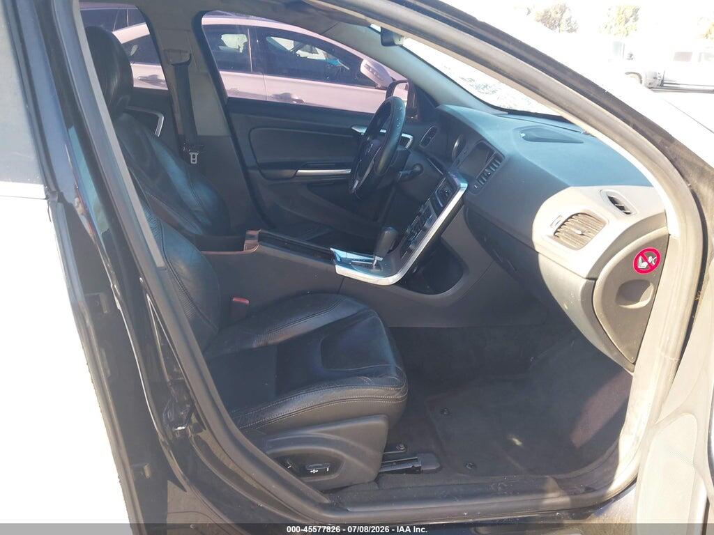 YV1902FH3C2104260 2012 VOLVO S60 photo no. 5