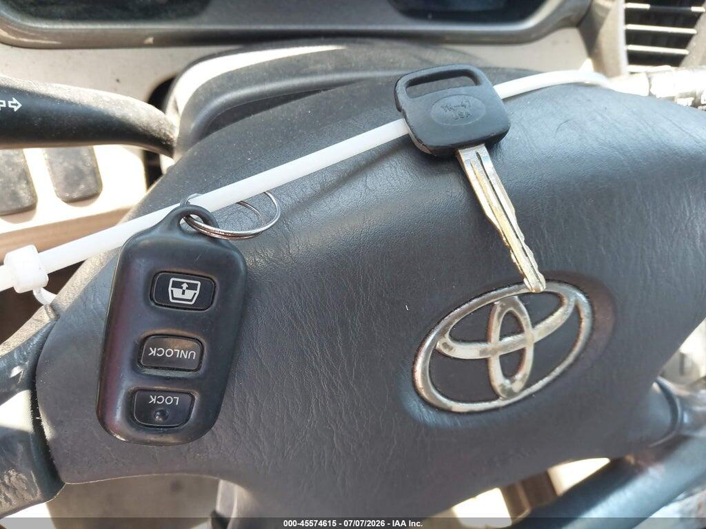 JTEGD21A230054986 2003 TOYOTA HIGHLANDER photo no. 11
