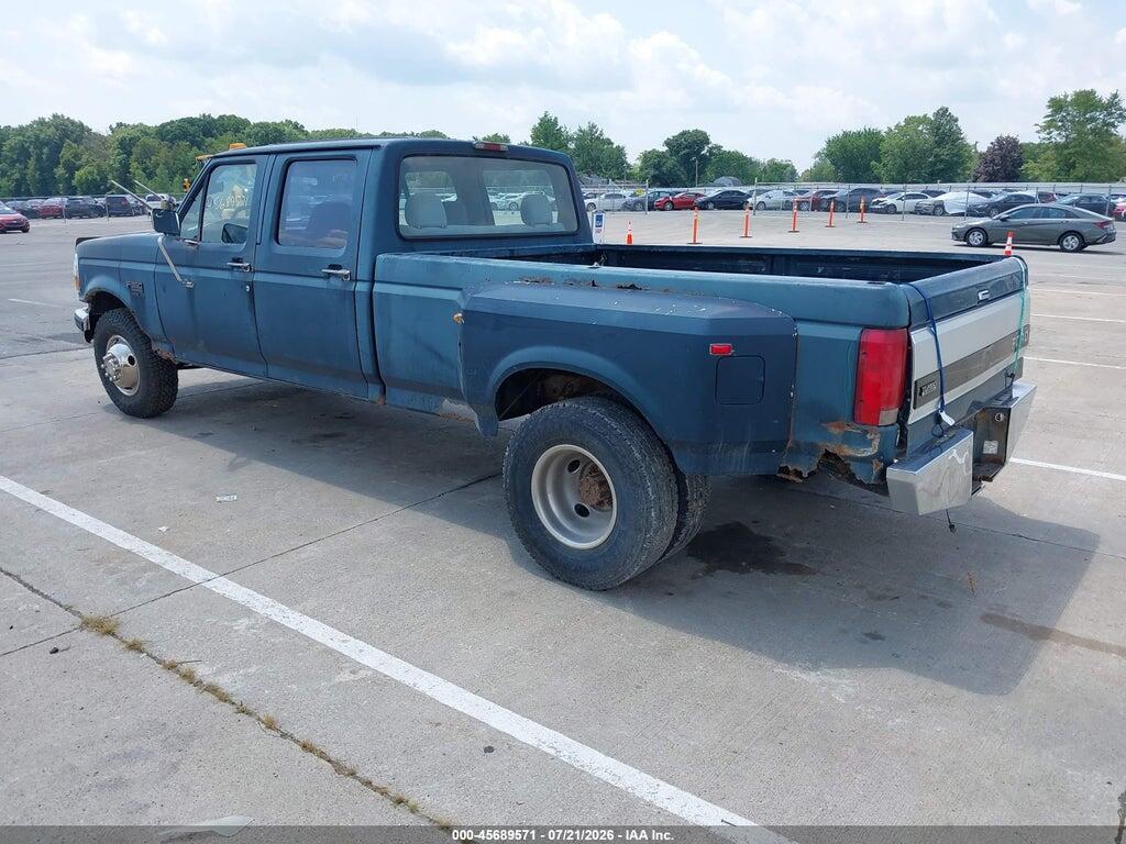 1FTJW35K8REA31513 1994 FORD F350 photo no. 3