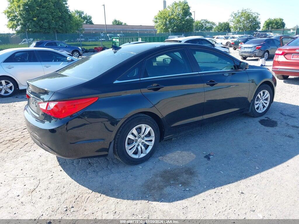 5NPEB4AC0BH303995 2011 HYUNDAI SONATA photo no. 4