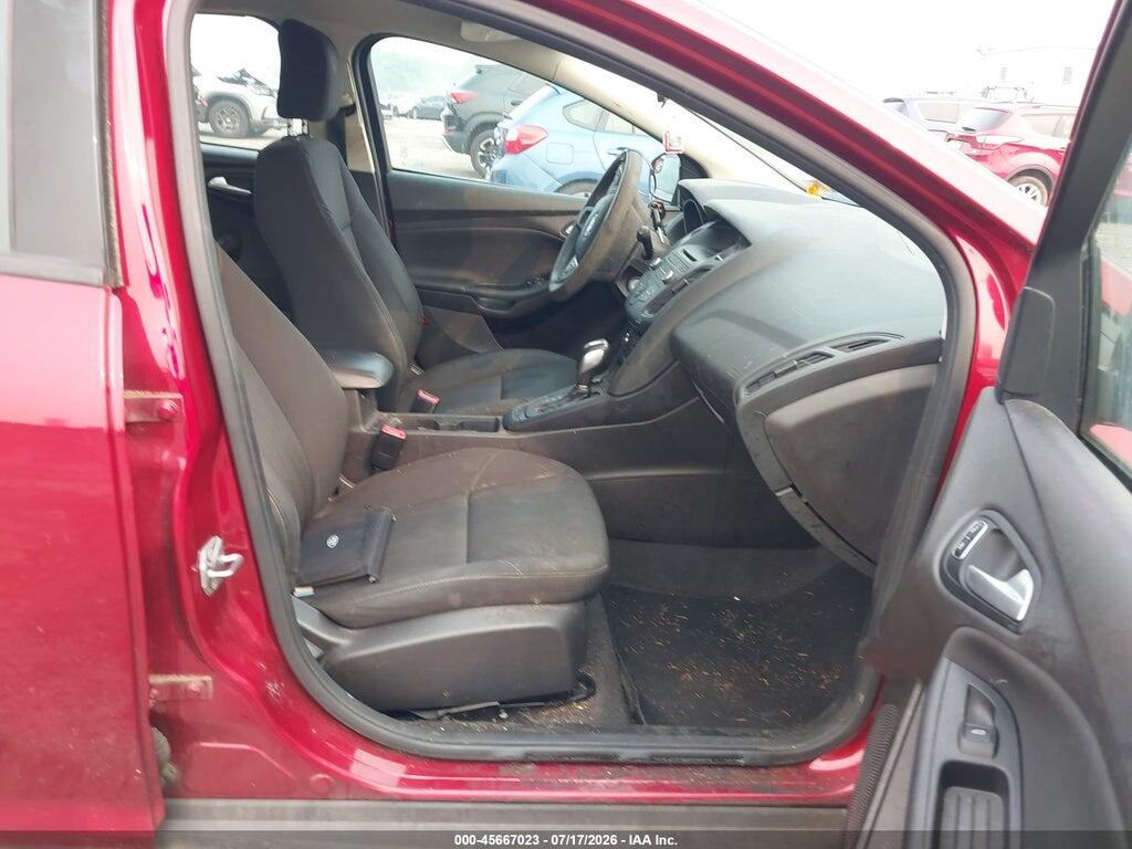 1FADP3K29GL390009 2016 FORD FOCUS photo no. 5