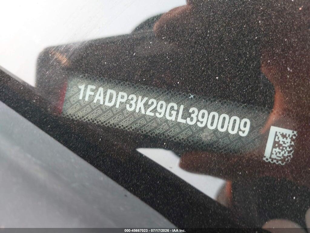 1FADP3K29GL390009 2016 FORD FOCUS photo no. 9
