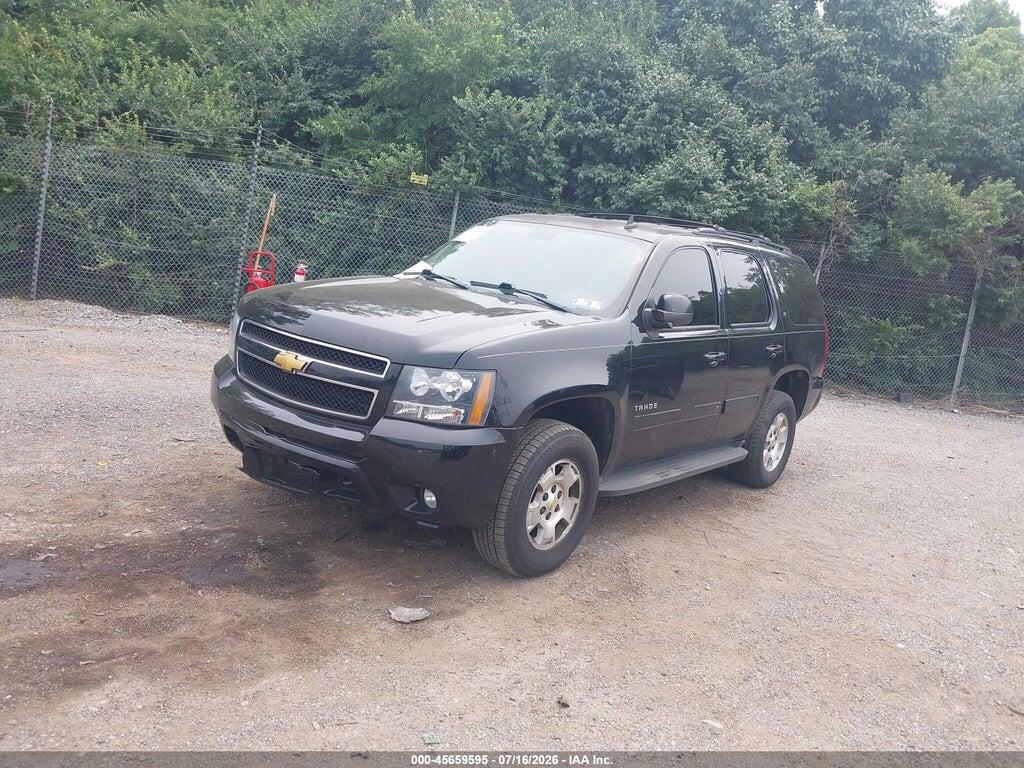 1GNSKBE04DR312029 2013 CHEVROLET TAHOE photo no. 2