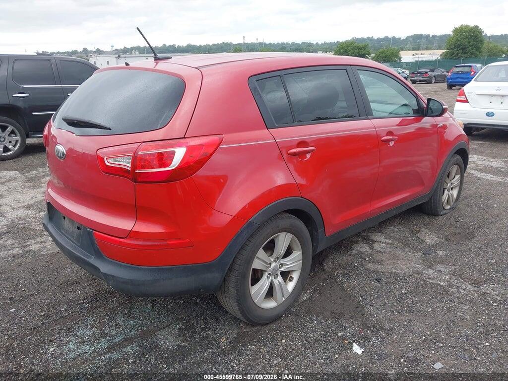 KNDPBCA22D7354786 2013 KIA SPORTAGE photo no. 4