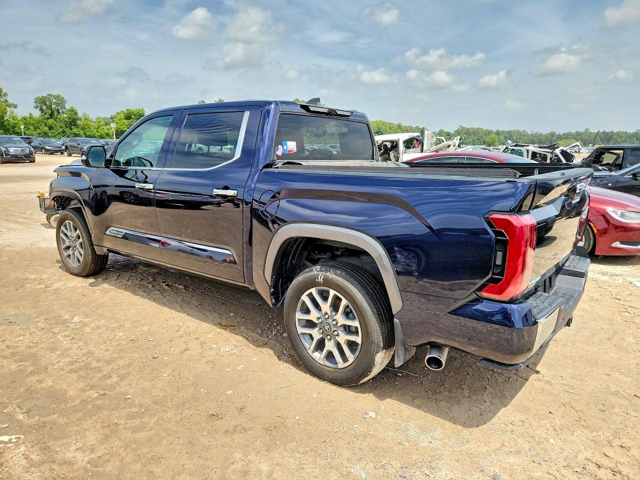 2025 TOYOTA TUNDRA 1794 EDITION — Фото 2 из 12