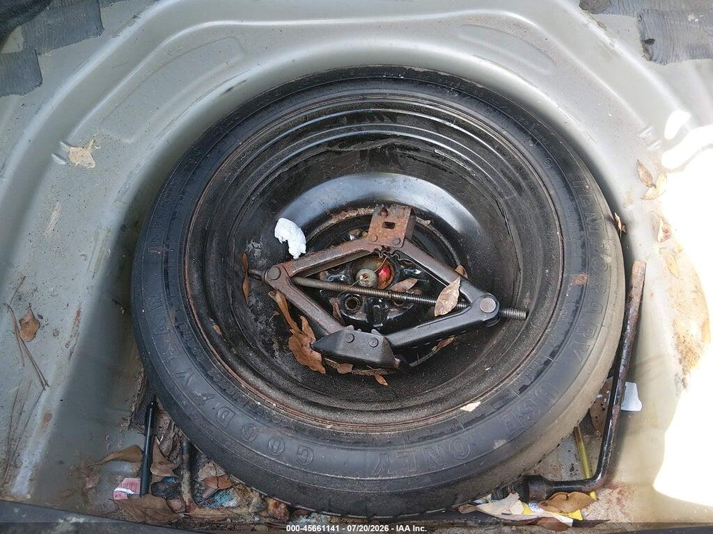 4T1BF3EK5BU702051 2011 TOYOTA CAMRY photo no. 12